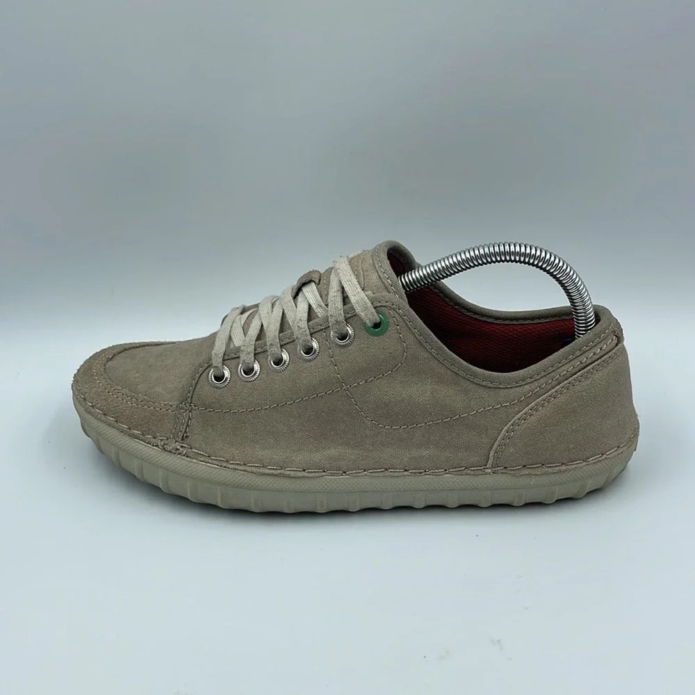 Clarks Gray Suede Lace Up Sneakers 26106378‎ Men's Sz 7.5